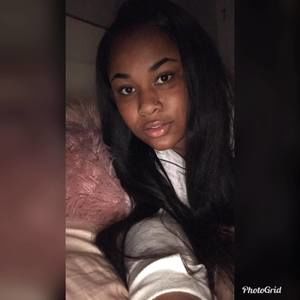 Meet your Posher, Laina